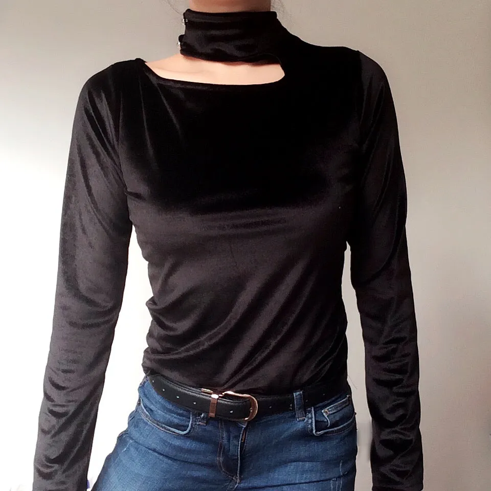 CUT OUT BLACK VELEVT LONG SLEEVES TOP