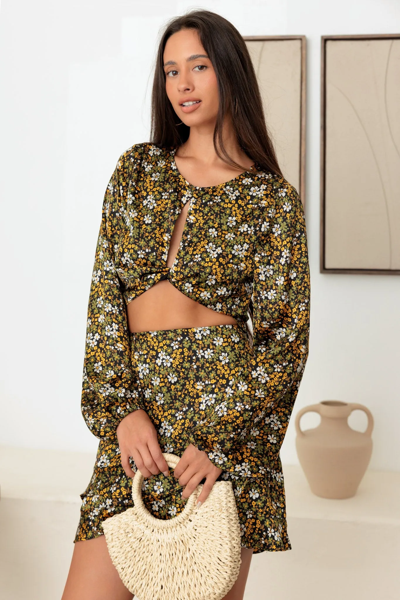 Floral Print Bliss Twist Front Detail Crop Top /1-2-2-1