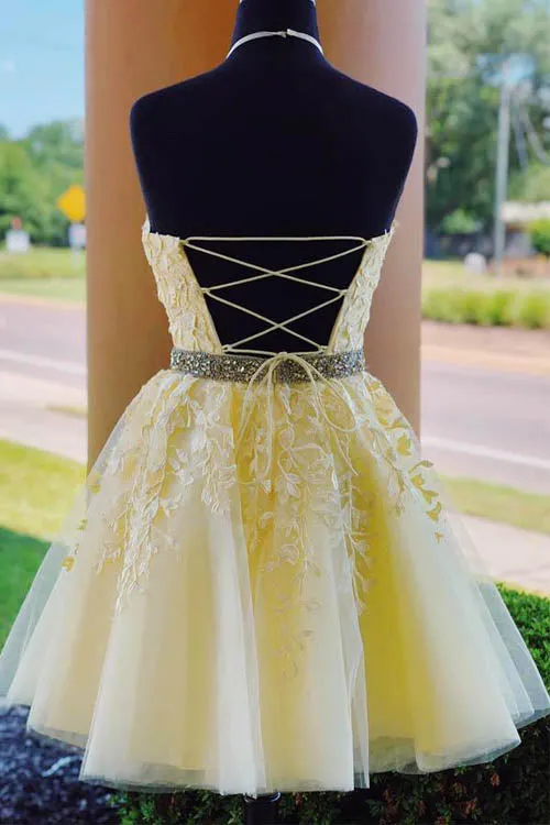 Yellow Halter Beaded Homecoming Dresses Short Prom Dress with Appliques, SH513